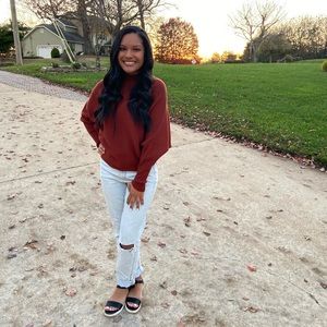 Meet your Posher, Alejandra